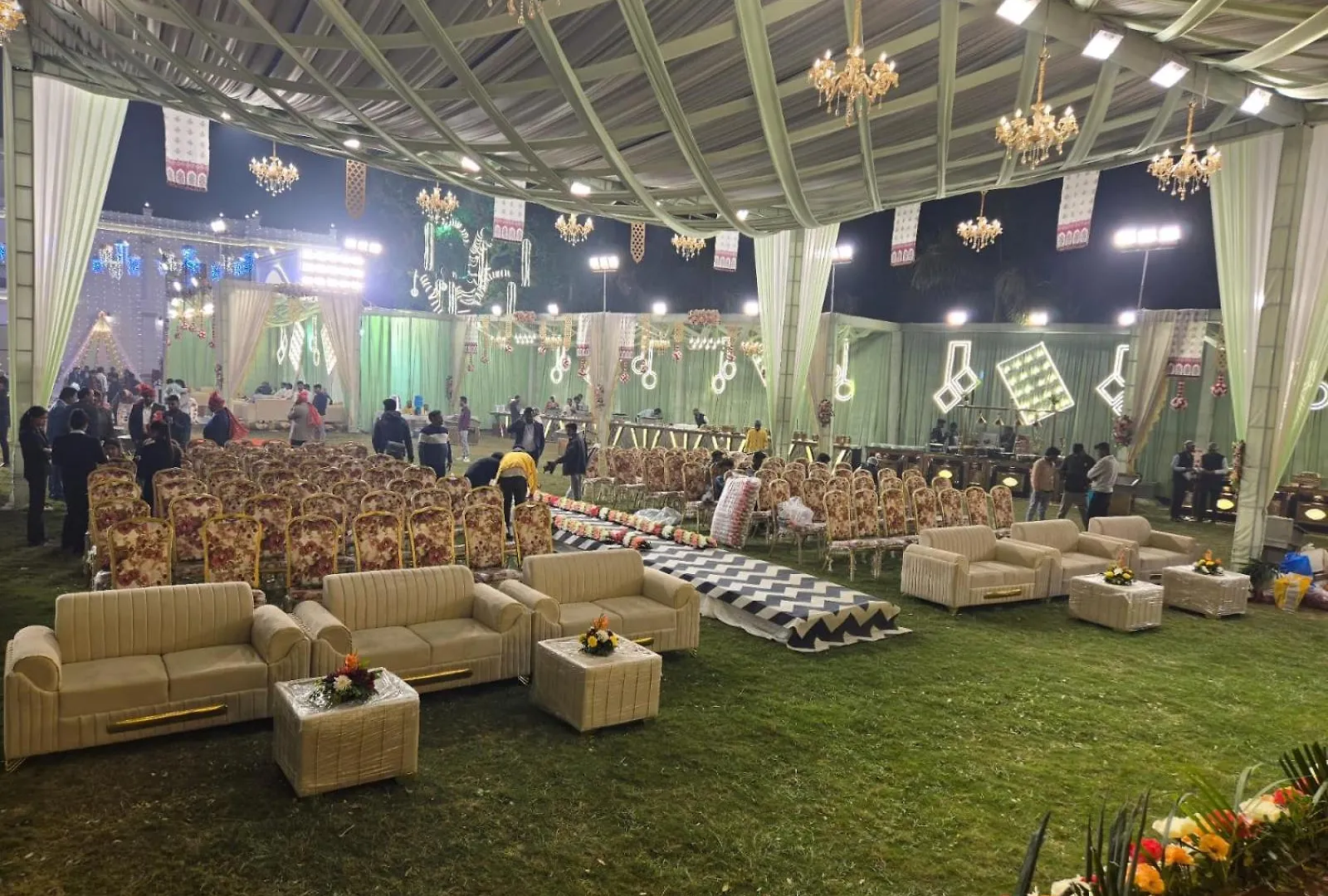 Hotel Divine Banaras By Resort Varanasi