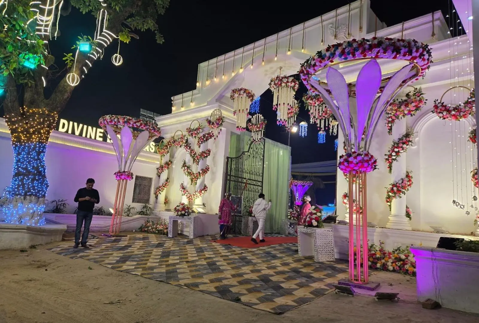 Hotel Divine Banaras By Resort Varanasi
