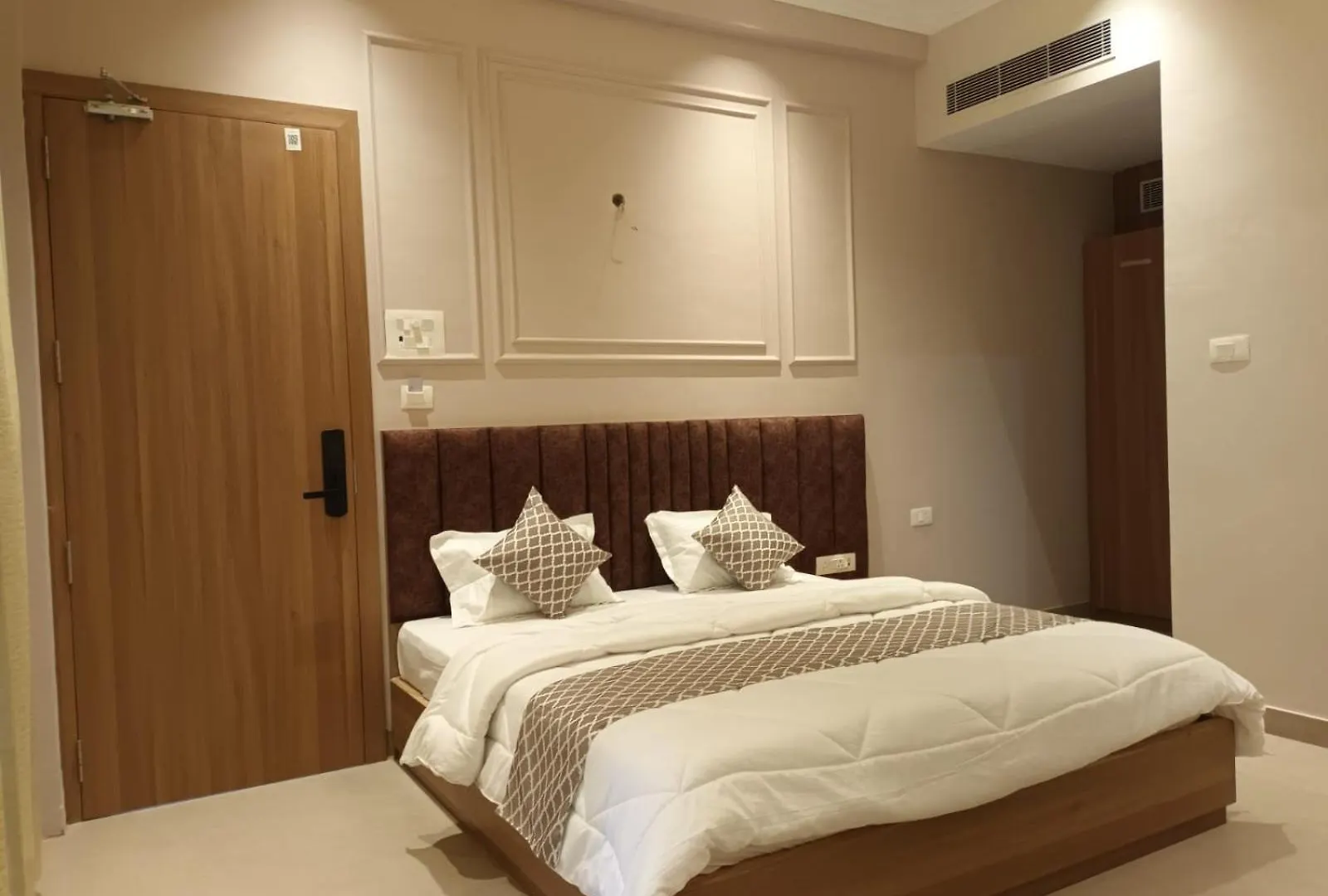 Hotel Divine Banaras By Resort Varanasi
